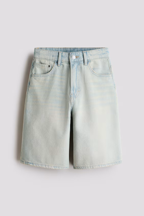 Джинсовые шорты свободного кроя