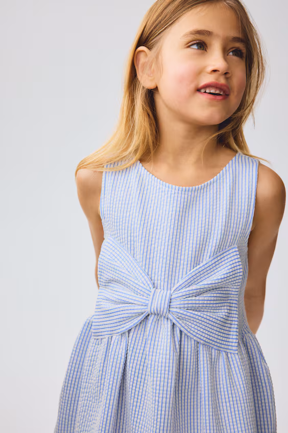 Платье с бантом