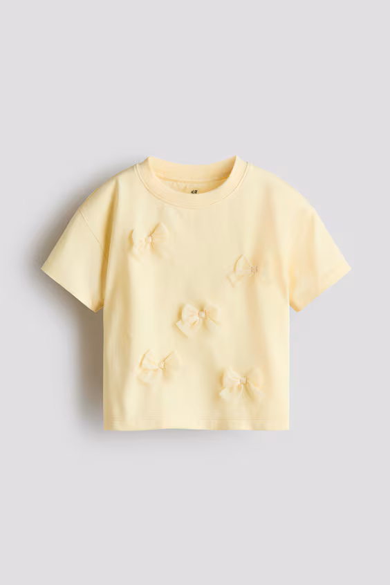 Футболка с декором