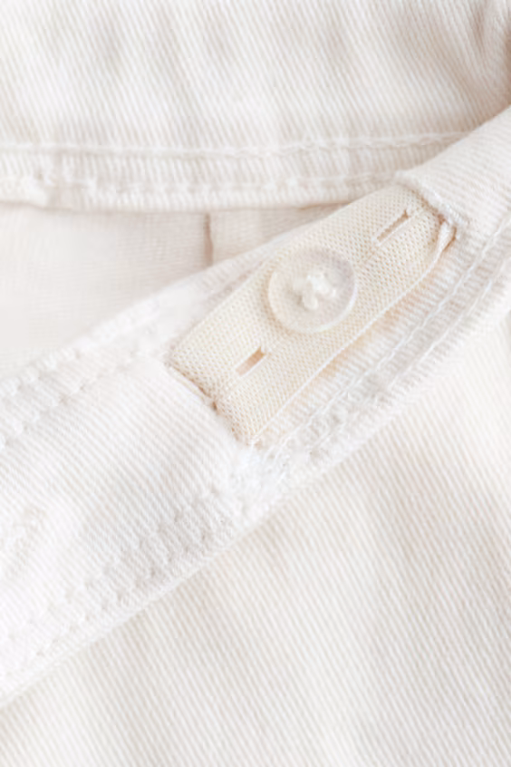 Брюки карандаш с бисерными украшениями