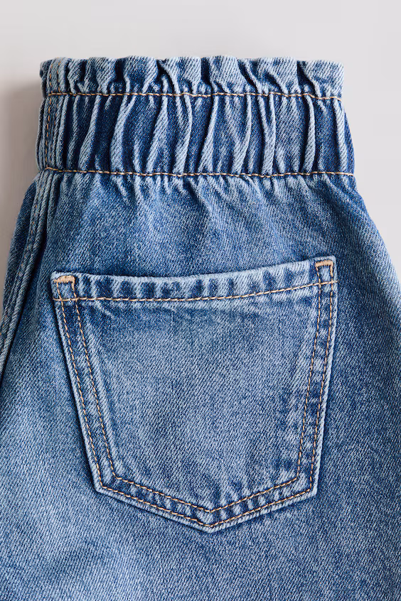 Джинсовые шорты свободного кроя