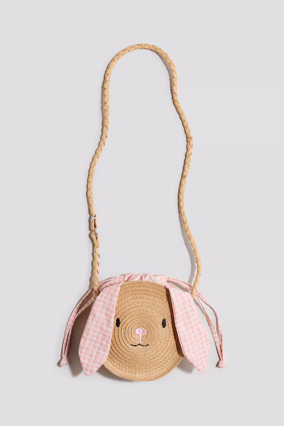 Соломенная сумка через плечо с аппликациями