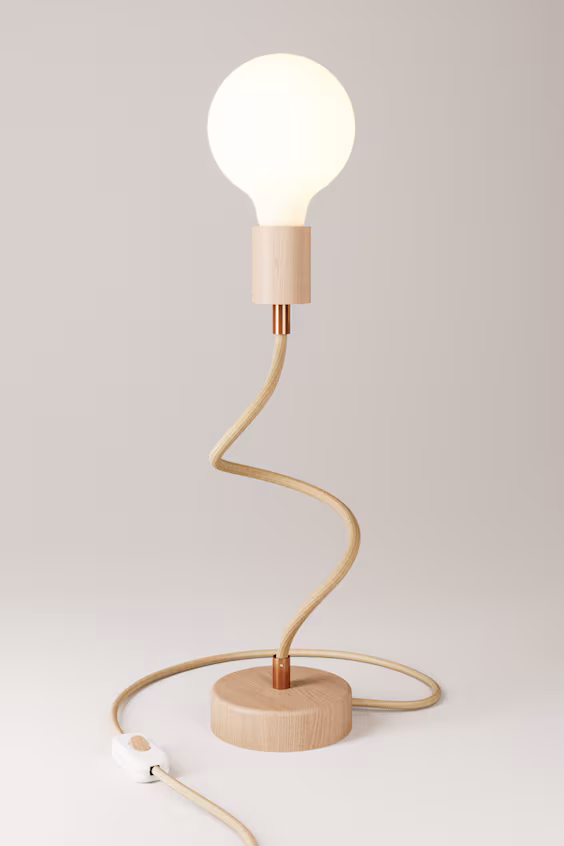 Настольная лампа на шарнирном кронштейне из натурального дерева