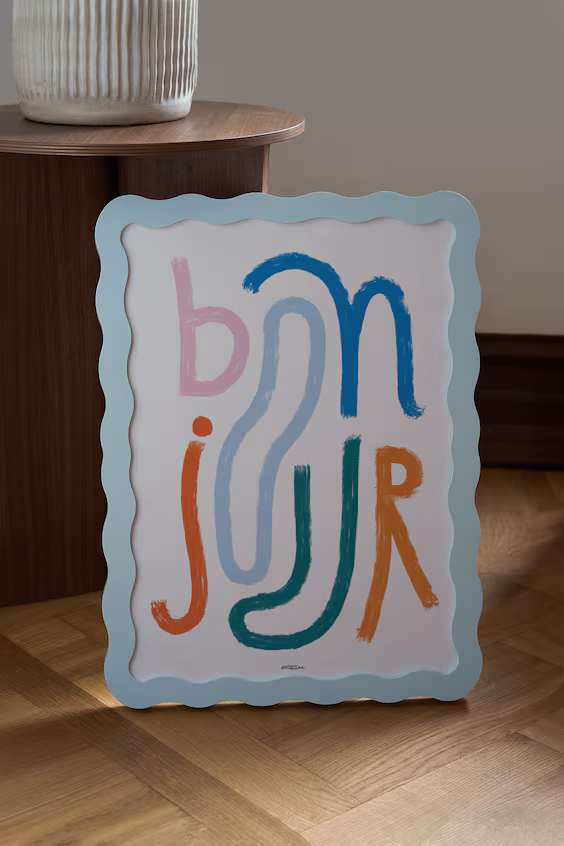 Волновидная деревянная рама