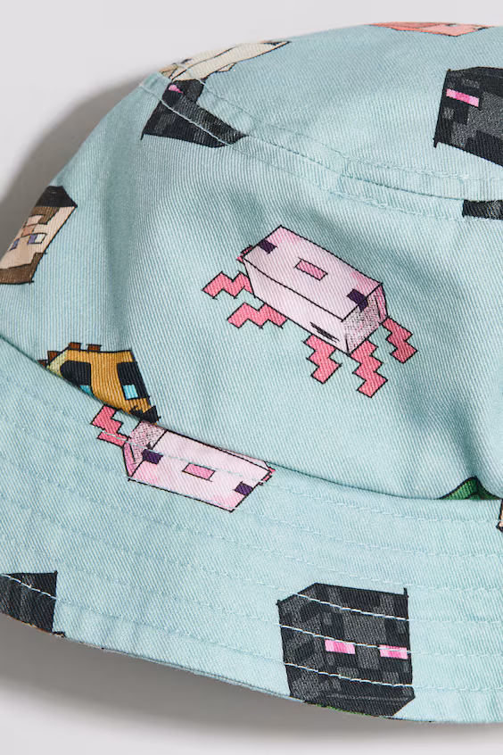 Чапка с принтом ведра