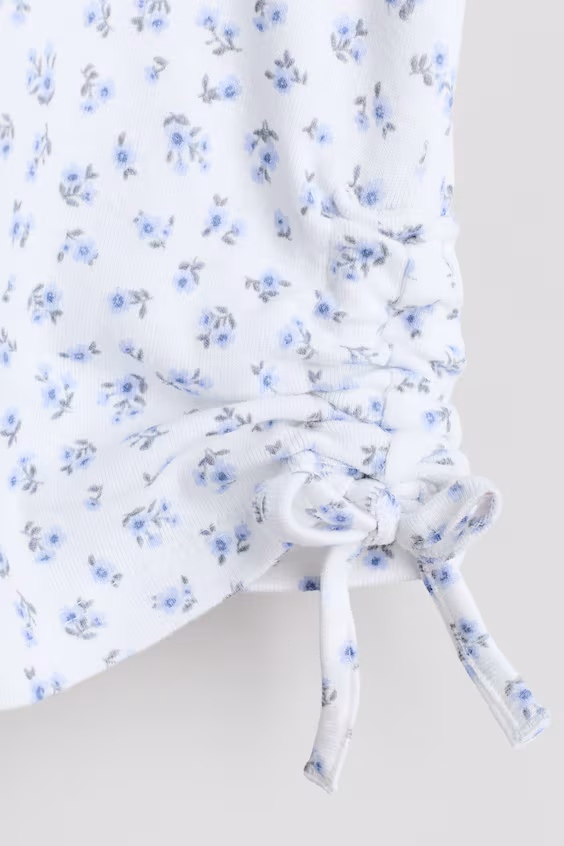 Свитер из хлопка с регулируемым шнурком