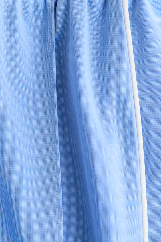 Спортивные брюки с широкими штанинами