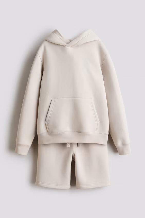 Комплект худи с капюшоном и шорты