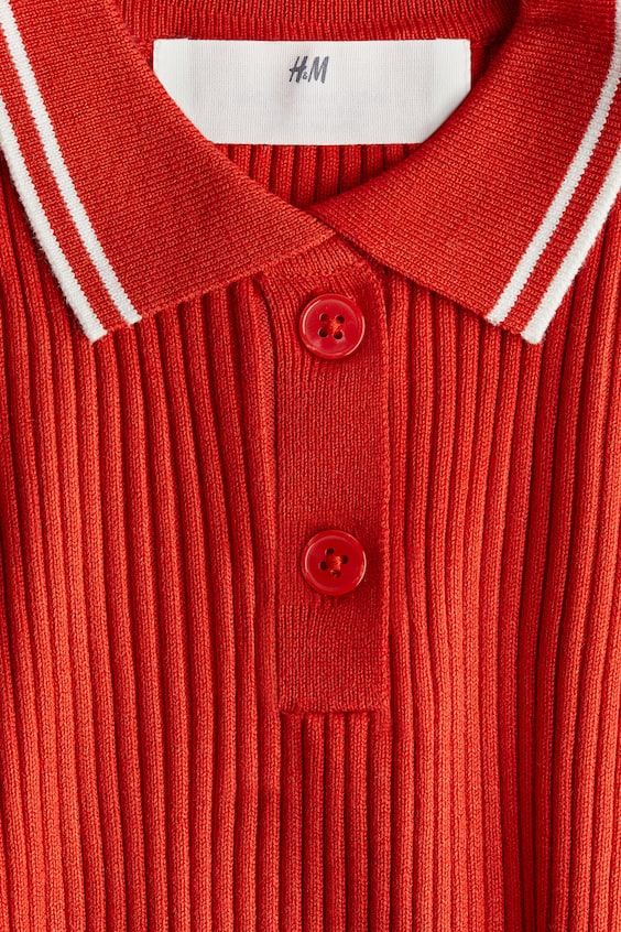 Свитер из вязаного рубчика с воротником лодочкой