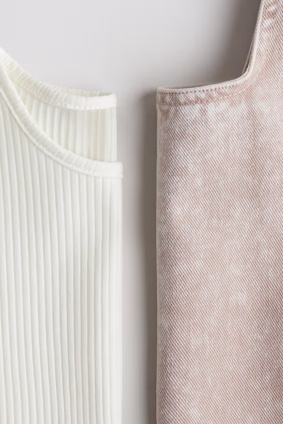 Комплект из платья и свитера