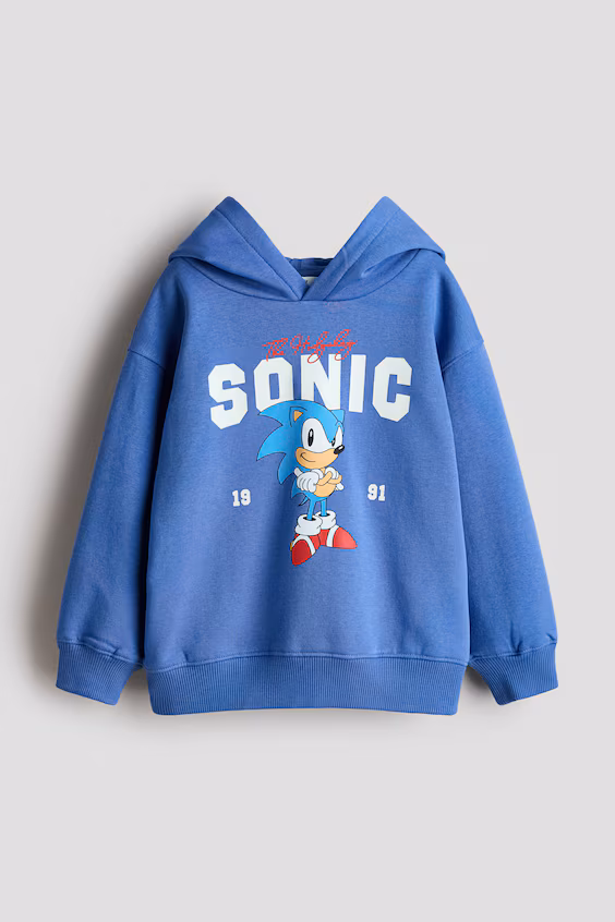 Толстовка с капюшоном и принтами