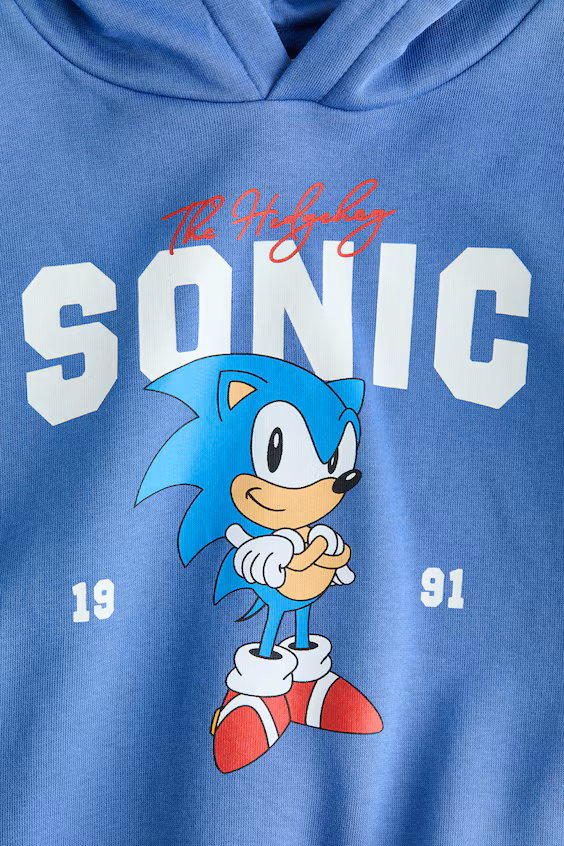 Толстовка с капюшоном и принтами