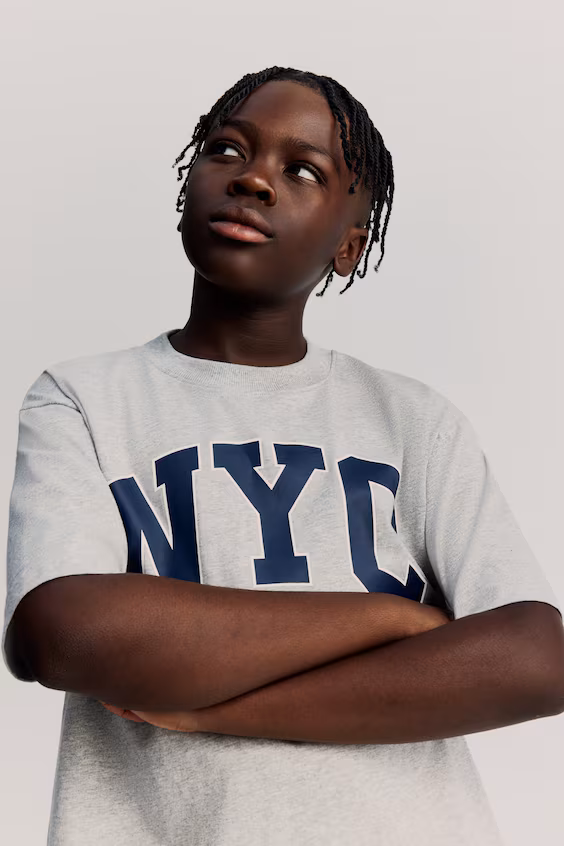 H&m футболка из хлопка с принтом