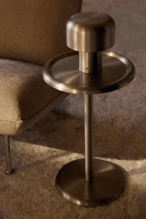 Журнальный столик из металла