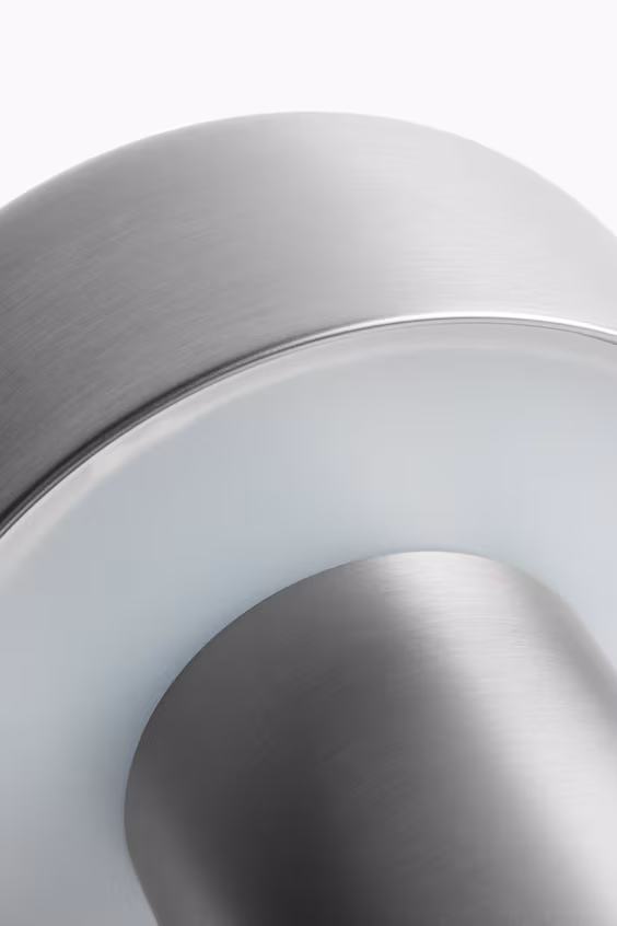 Перезаряжаемая настольная лампа