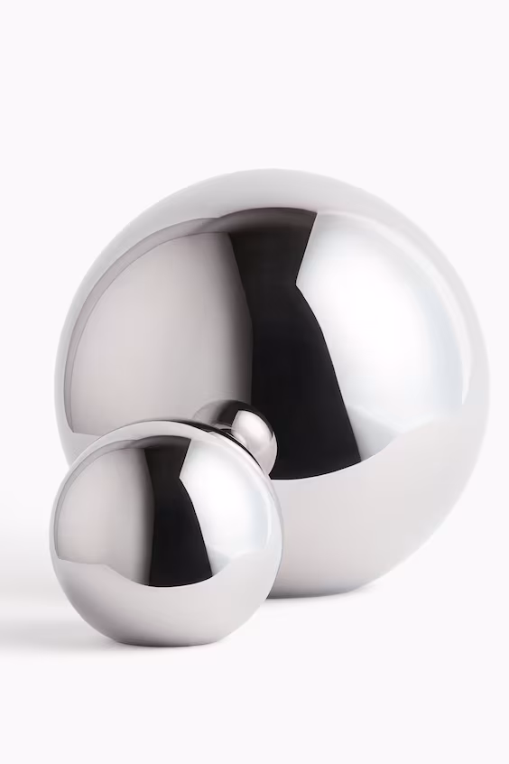 Стеклянная скульптура