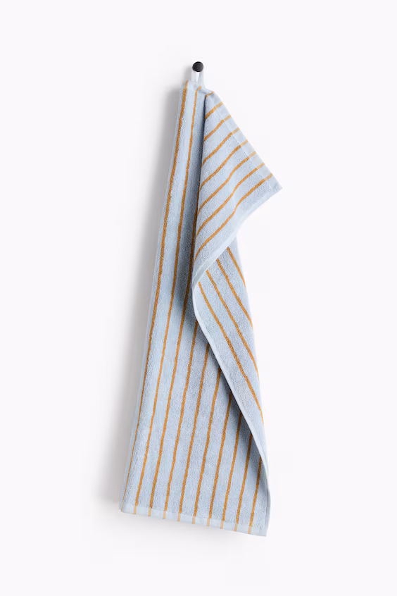 Полотенце для рук в полоску