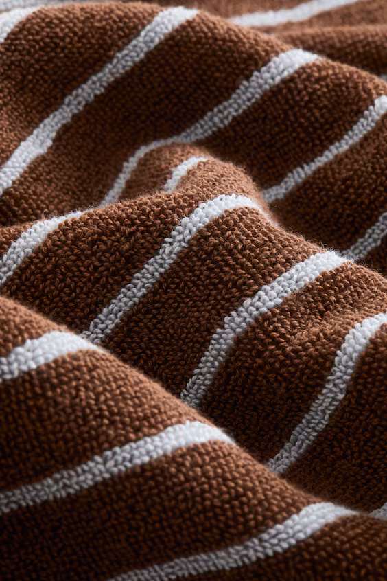 Полотенце для гостей в полоску