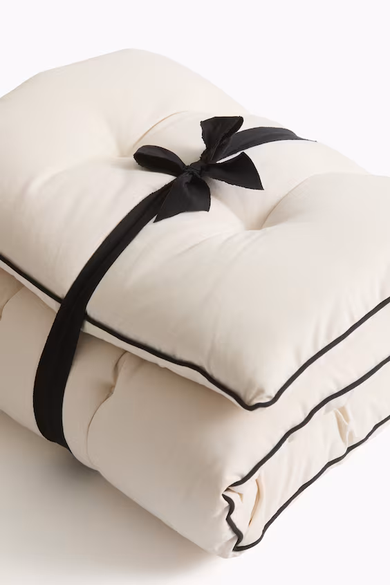 Большая подушка для наружных стульев