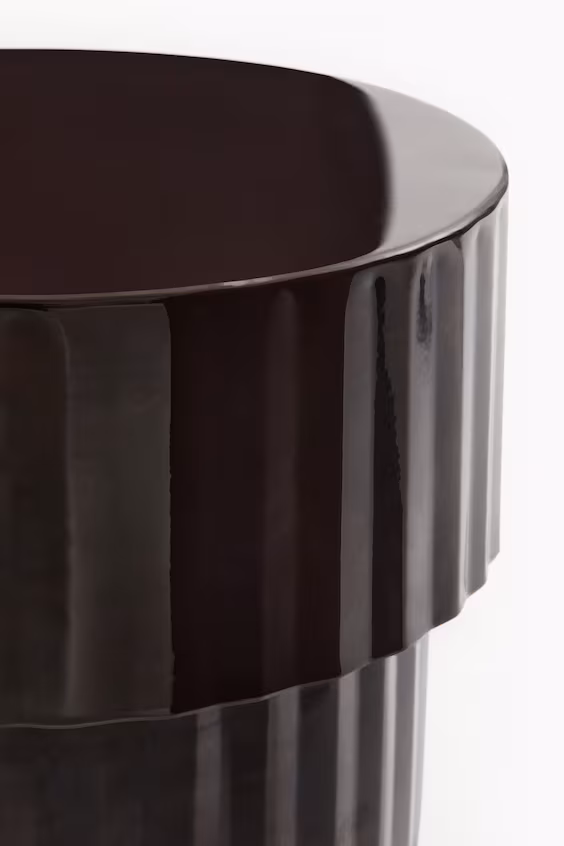 Металлический столик для подставки