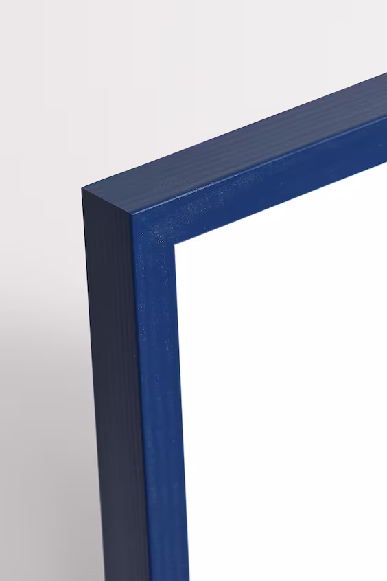 Массивная деревянная рамка