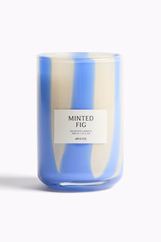 Парфюмированная свеча в стеклянном контейнере