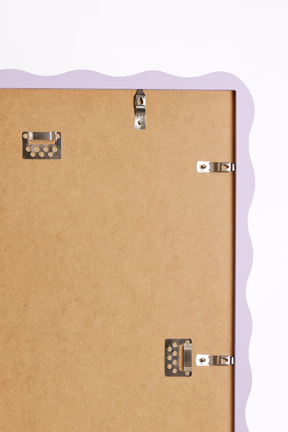 Волновой деревянный карниз