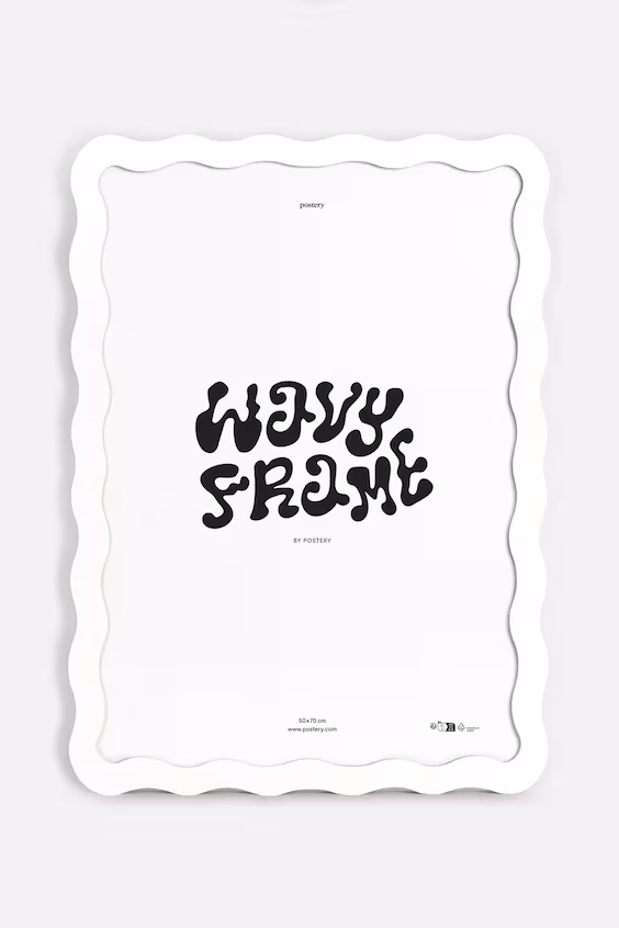 Волновидная деревянная рамка