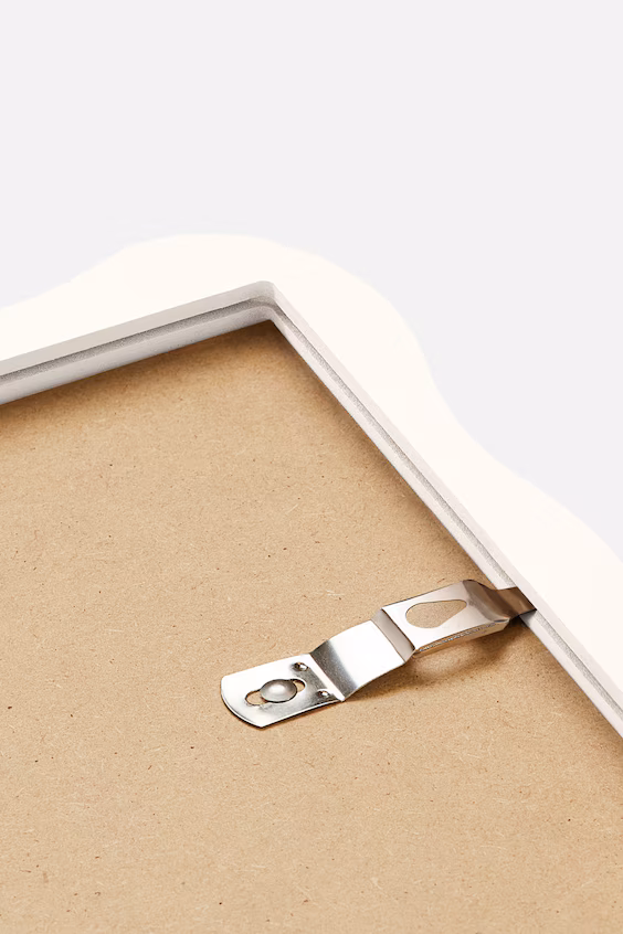 Волновидная деревянная рамка