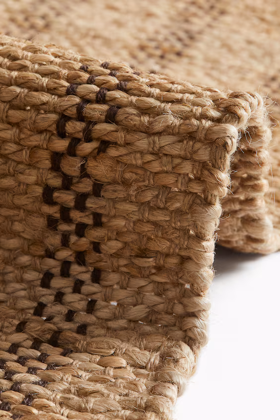 Коврик из джута с бахромой
