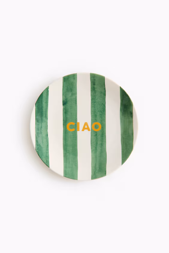 Средняя тарелка из фарфора с текстом