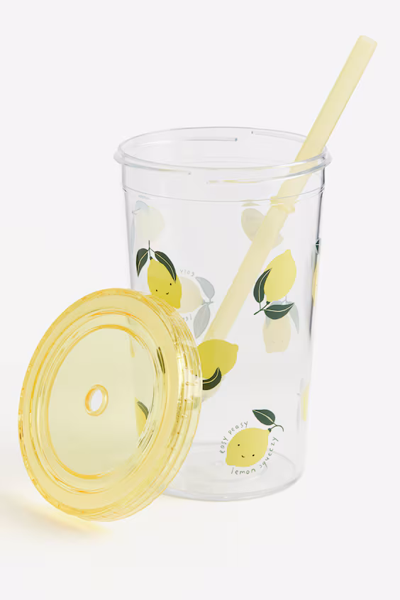 Пластиковый кружка с узором и трубочкой