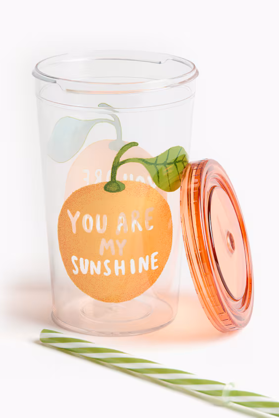 Детская пластиковая кружка с крышкой и трубочкой