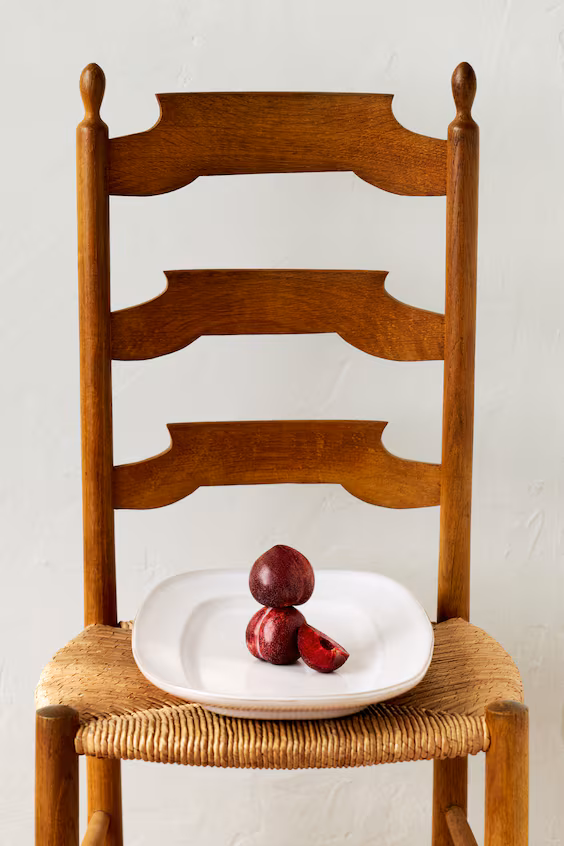 Тарелка с реактивным глазурью