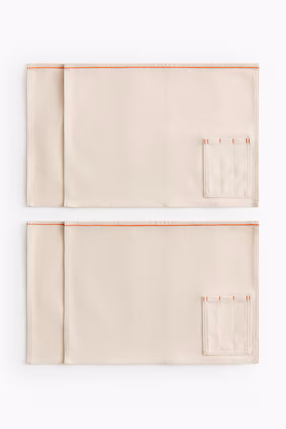 Набор из 4-х индивидуальных скатертей с карманом