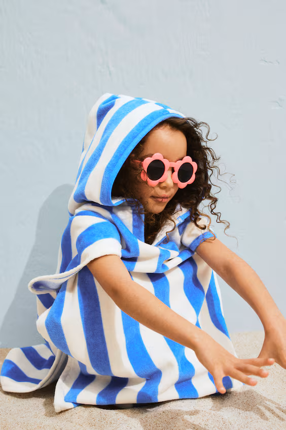 Полотенце-пончо в полоску из хлопка