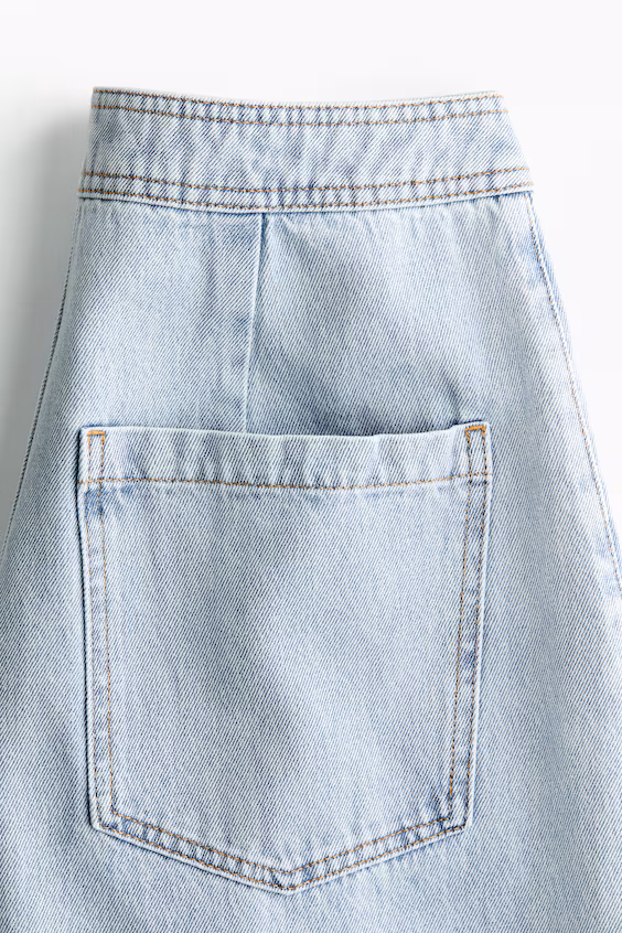 Джинсы с высокой посадкой и узкими голенями