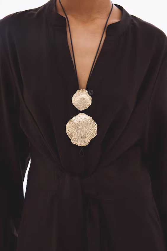 Платье с поясом-завязкой