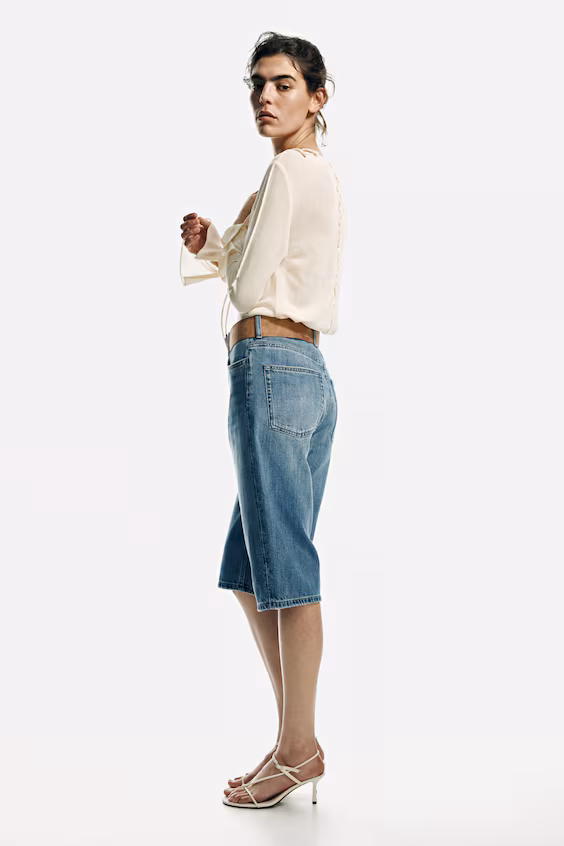 Джинсовые бермуды с ремнем