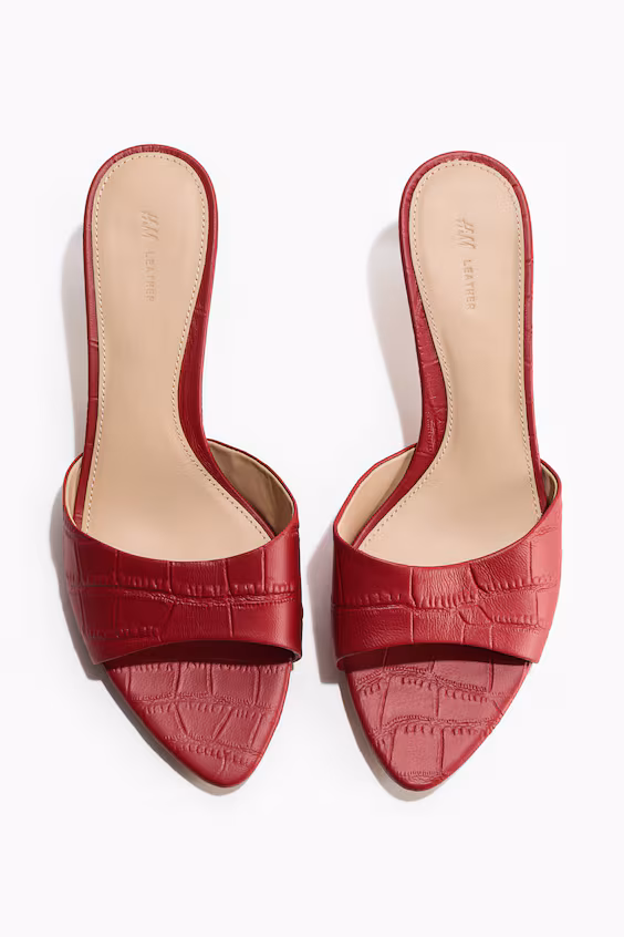 Сандалии на высоком каблуке из кожи