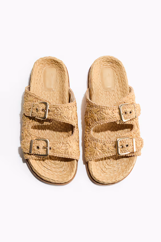 Сандалии в стиле эспадрильи