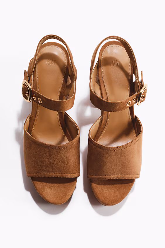 Сандалии-платформы на толстом каблуке