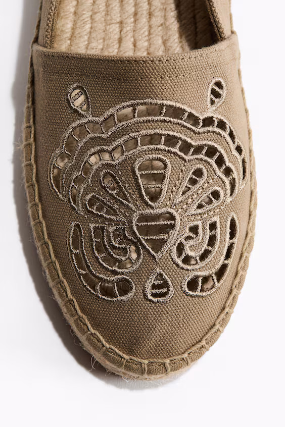 Эспадрильи с английской вышивкой