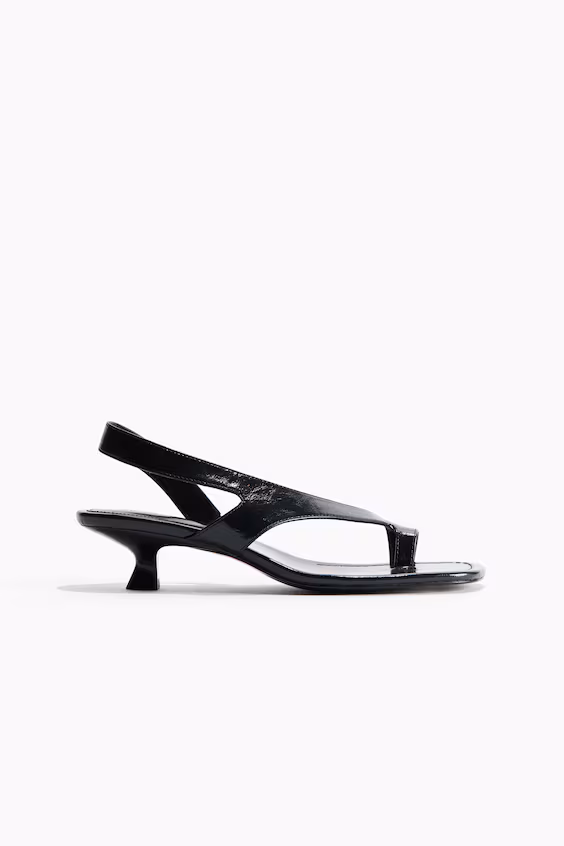 Туфли из кожи с каблуком-китенок