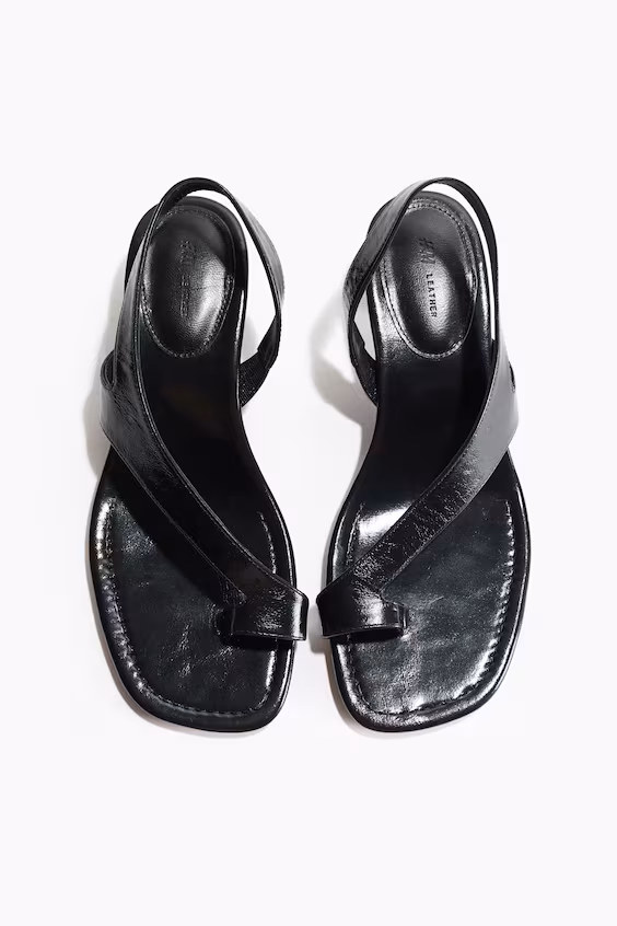 Туфли из кожи с каблуком-китенок