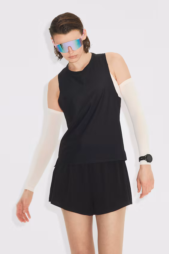 Безрукавный спортивный топ с технологией drymove™