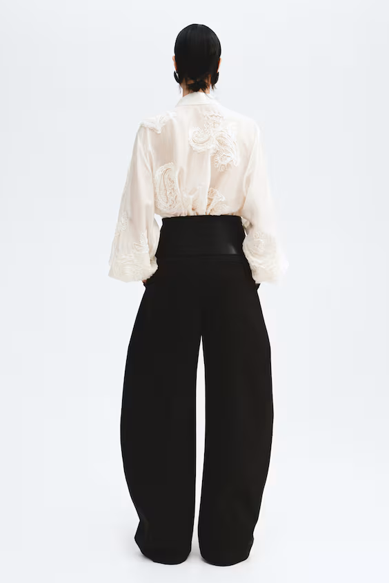 Топ с вышивкой