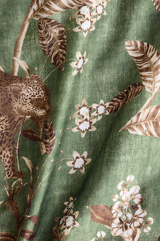 Рубашка с роскошным рисунком