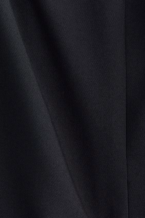 Платье с расклешенной юбкой