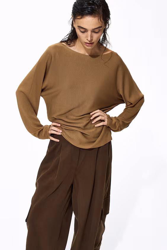 Свитер с лодочкой